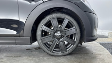 MINI Hatchback 1.5 Cooper Exclusive 5dr Petrol Hatchback